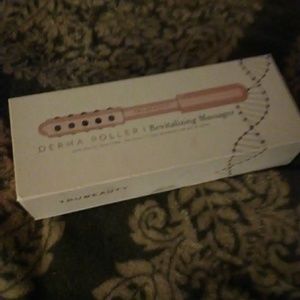 Derma Roller Revitalizing Massager